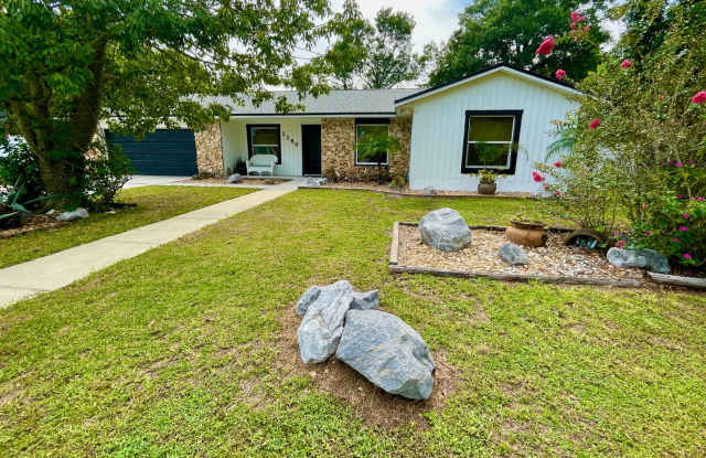 Spacious 4-Bed / 2-Bath Ranch in Rio Pinar East photos photos