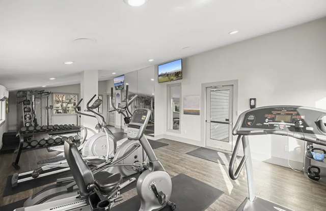 Rosemont West 84th Gallery 2