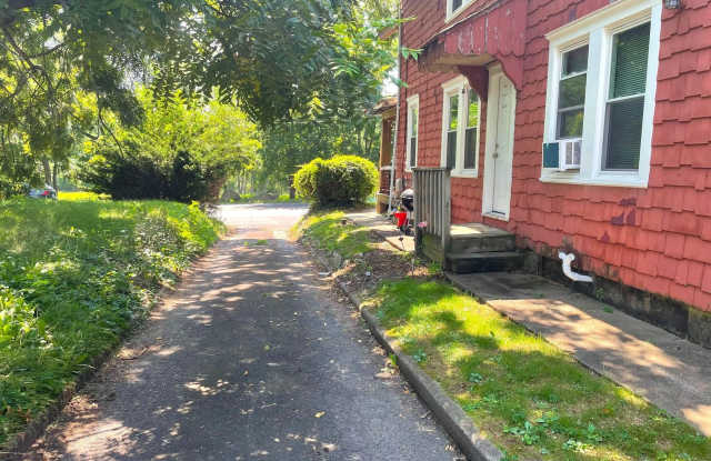 622 W BRIDGE Street photos photos