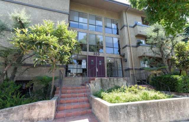 320 E Stocker Street Gallery 2