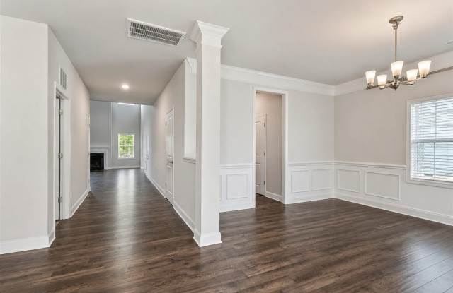 11732 Glenwood Drive Gallery 4