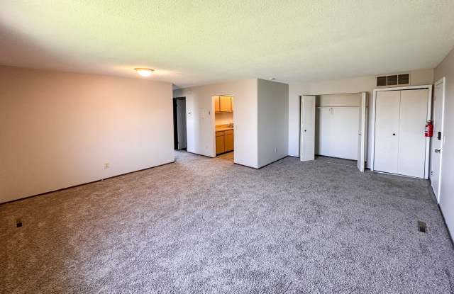 2035 Inverway Court photos photos