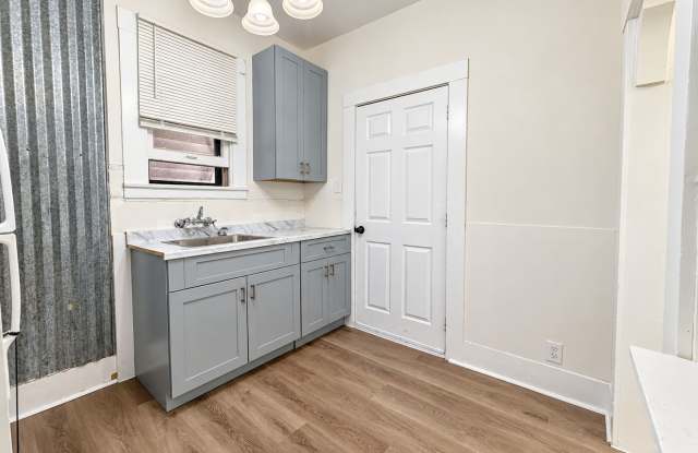 Charming 2-Bedroom Home Near Downtown San Antonio Gallery 3