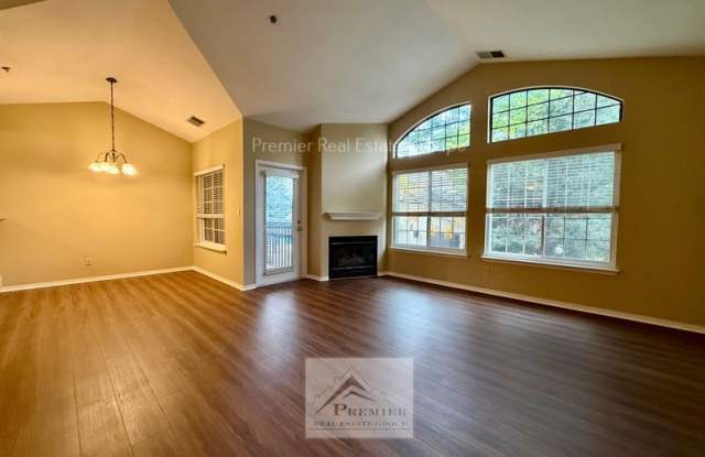 2195 Alicia Point #201 Gallery 3