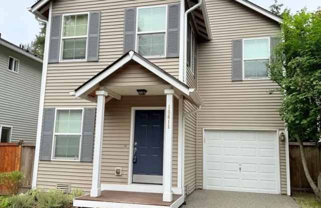 Spacious 3-Bed/2.5-Bath Home in Lake Stevens for $3150!  Ready for Move in! photos photos