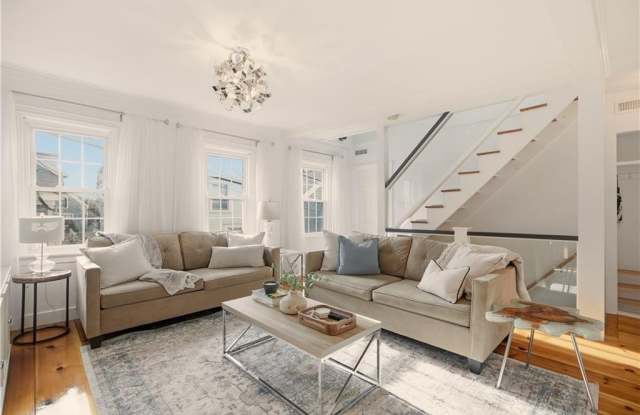 38 Pope Street unit: 2 photos photos