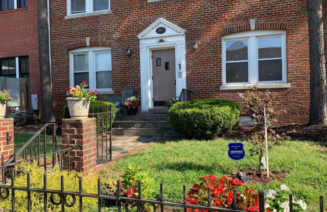 2004 D STREET NE - 2004 D Street Northeast, Washington, DC 20002