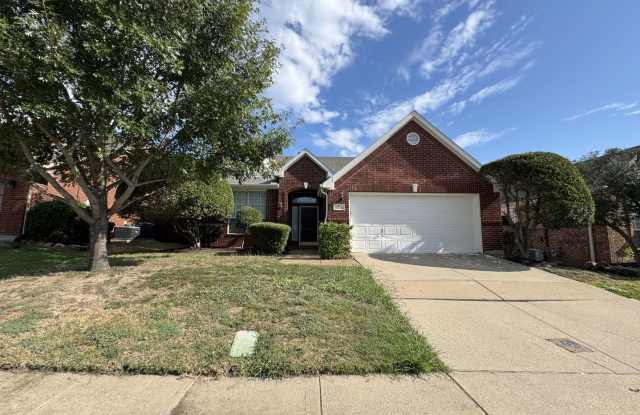 3 beds, 2 baths For Lease in McKinney - 5016 Grampian Way, McKinney, TX 75071