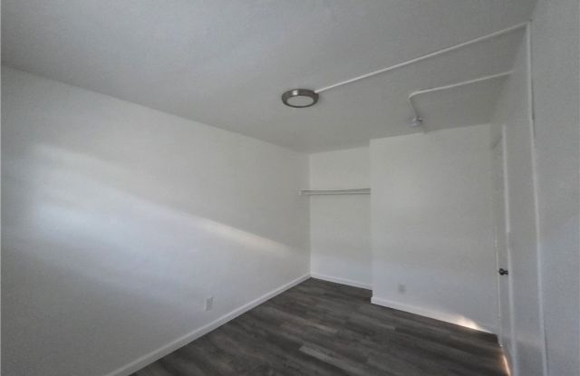 3033 2nd Street unit: 2 photos photos