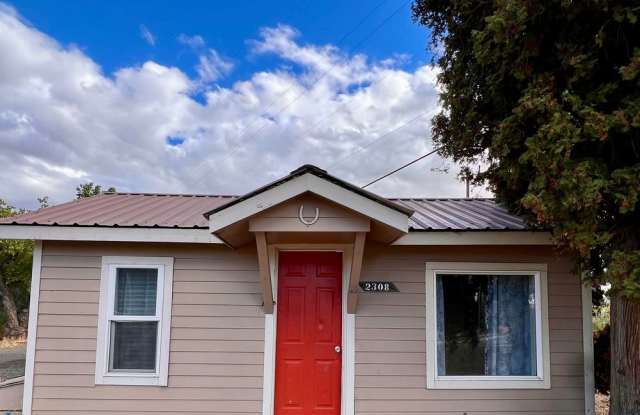 2308 Butterfield Road - Terrace Heights, Yakima WA photos photos