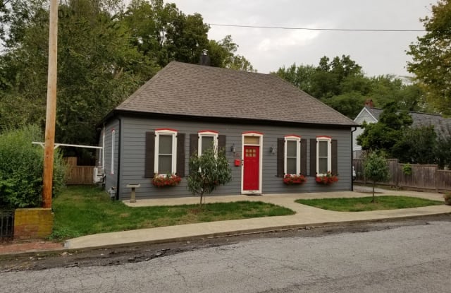609 Blackhawk St - 609 Blackhawk Street, Weston, MO 64098
