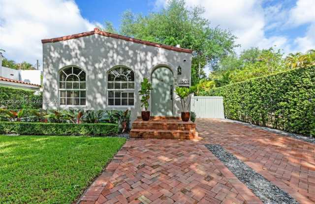 1502 El Rado St photos photos