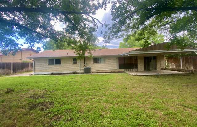 815 South Roy Reynolds Drive - 815 South Roy Reynolds Drive, Harker Heights, TX 76548