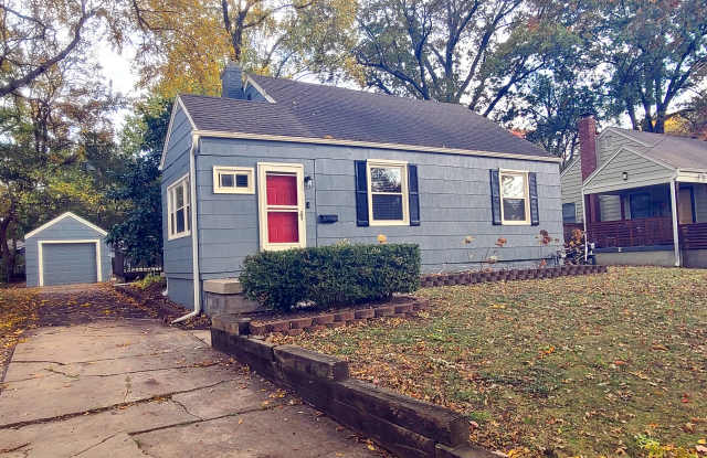 8217 Belleview Ave - 8217 Belleview Avenue, Kansas City, MO 64114