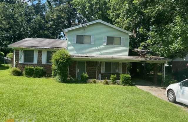 Room in 5 Bedroom Home at Adamsville Dr SW photos photos