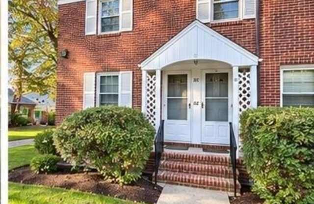 86 Manor Drive Gallery 1