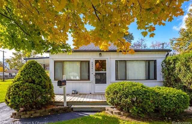 26361 Parkington Street photos photos