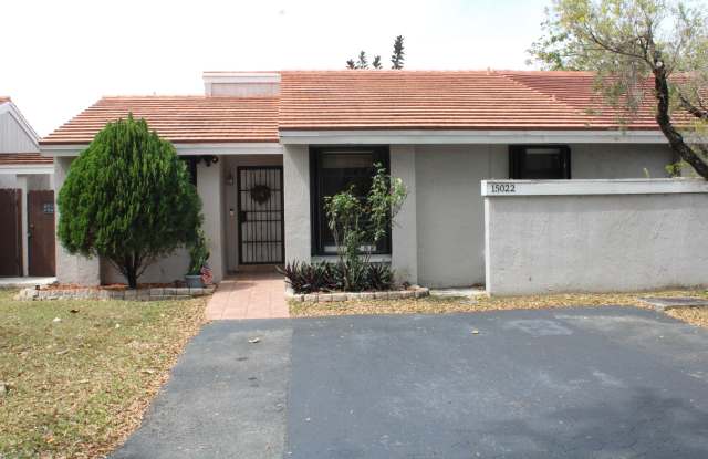 15022 SW 127th Place - 15022 Southwest 127th Place, Three Lakes, FL 33186