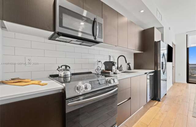 398 NE 5th Street 3218, Miami, FL 33132 photos photos
