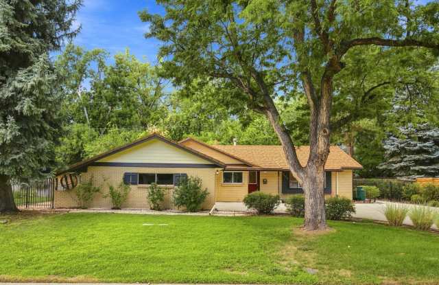 Charming 3-Bedroom Home in Lakewood, CO Gallery 3