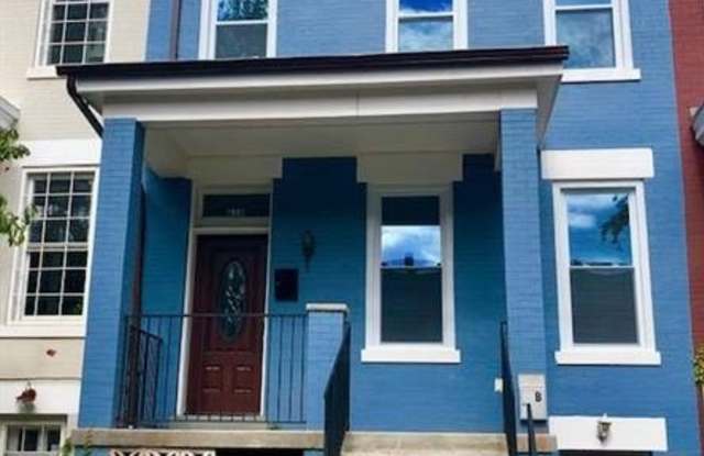 635 KENYON Street NW photos photos