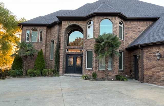 Questions pleas contact Joshua LaFever 501-230-6424 photos photos