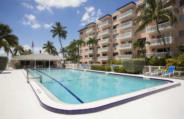 1 Bedroom 1 Bathroom Furnished Direct Ocean View Condo: Lease dates  April 15 through November 30 photos photos