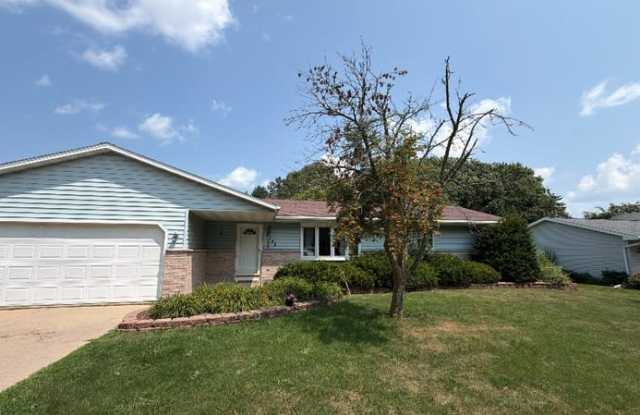 2742 Shawano Avenue photos photos