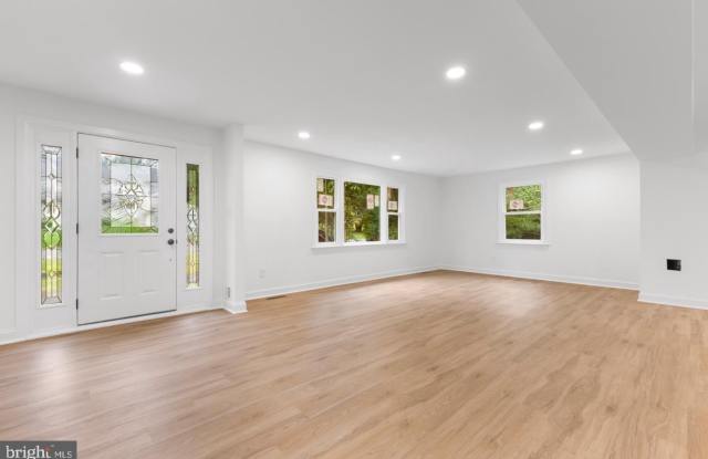 4408 BANFF Street Gallery 3