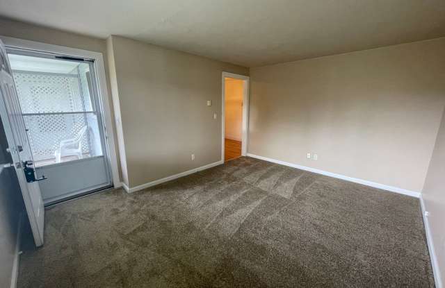 Cozy 2BD Duplex with carport! photos photos Cozy 2BD Duplex with carport! photos photos