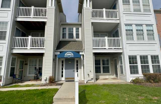 Charming 2 Bedroom/1 Bathroom Townhome in Perry Hall, MD! photos photos