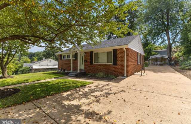 3709 HEATHER Court Gallery 1