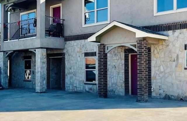 3026 Laura photos photos