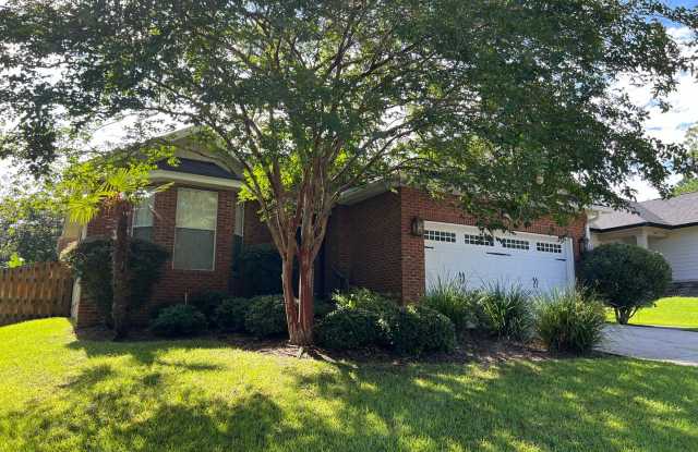 3 Bed / 2 Bath with 2 Car Garage in NW photos photos 3 Bed / 2 Bath with 2 Car Garage in NW photos photos