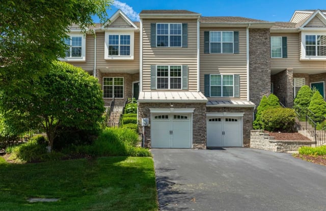 827 HUNTINGTON DR - 827 Huntington Drive, Merritt Park, NY 12524