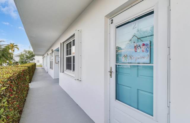 2929 SE OCEAN Boulevard photos photos