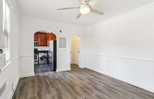 3028 Wisconsin Avenue Northwest - 405 photos photos