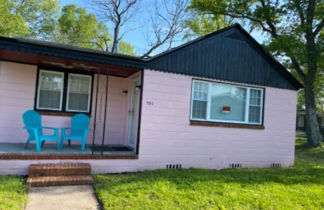 902 Sycamore Ave - 902 Sycamore Avenue, Charleston, SC 29407