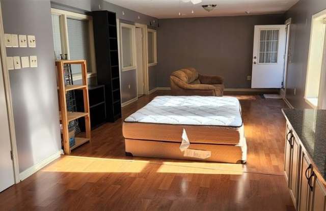 736 RIDGE Drive Gallery 2