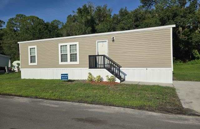 1400 Banana Road photos photos