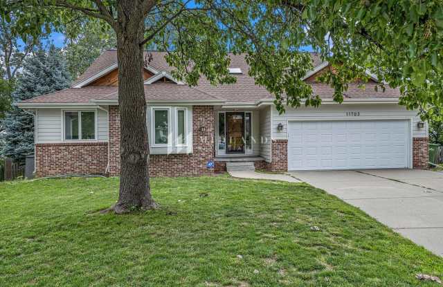 Castle Ridge 5 Bedroom Ranch photos photos