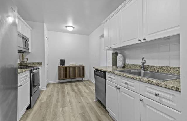 Regents Club of Troy Townhomes and Penthouses photos photos