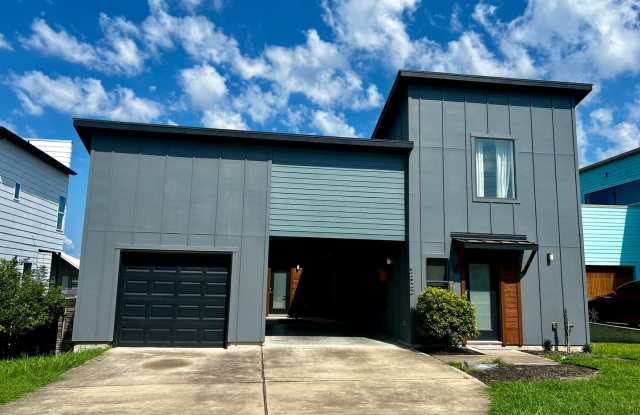 Contemporary 2/2 + Loft Home in Hot East Austin Neighborhood photos photos Contemporary 2/2 + Loft Home in Hot East Austin Neighborhood photos photos