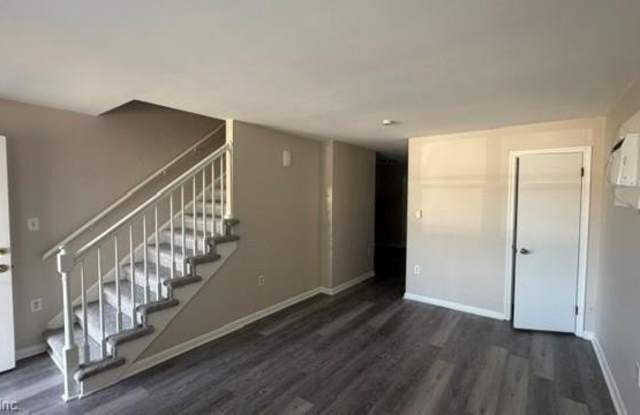 1512 Mediterranean Avenue Gallery 3