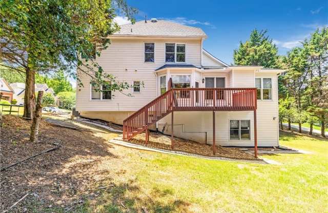 120 Sunvalley Drive Gallery 4