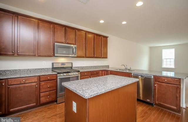 8537 GOLDEN EAGLE LN Gallery 2