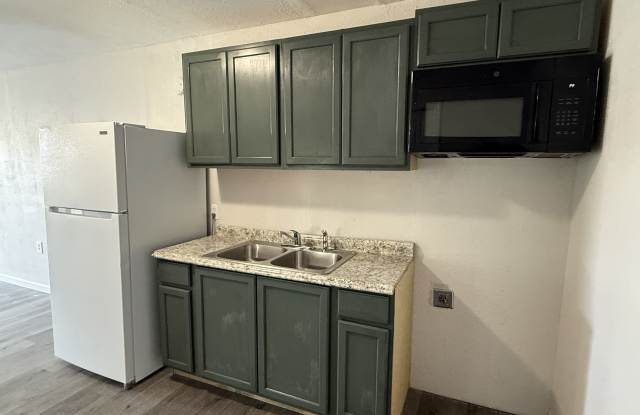 502 Houston Street photos photos