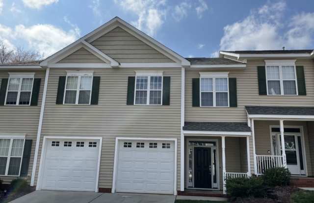Updated Townhome with Garage  Screened in Porch photos photos