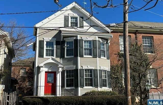 11 Montague Place photos photos