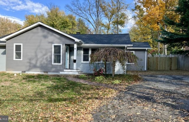 906 MONROE STREET - 906 Monroe Street, Herndon, VA 20170